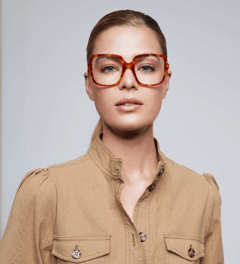 Elara Milky Brown readers